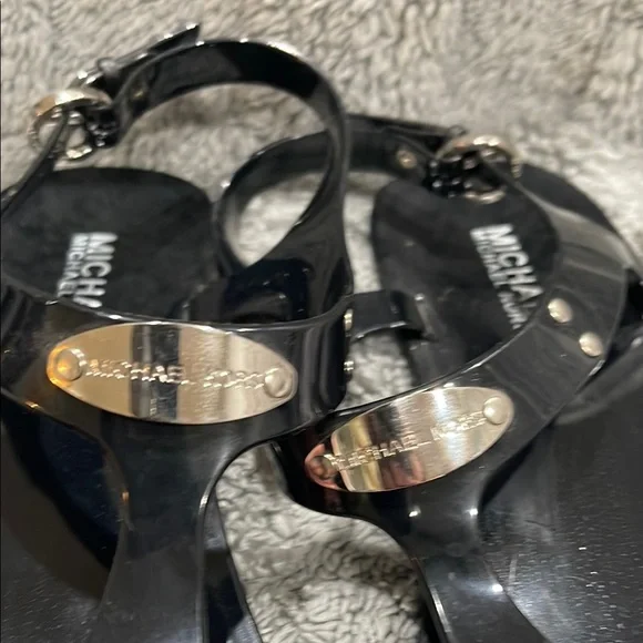 Michael Kors Black Strappy Sandals with T-Strap Design - Picture 2 of 4